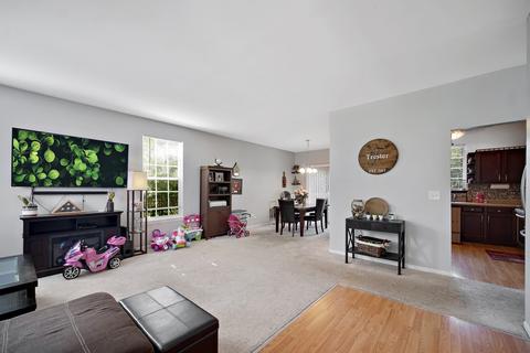 2113 Sanborn Cir, Plainfield, IL 60586 photo 3