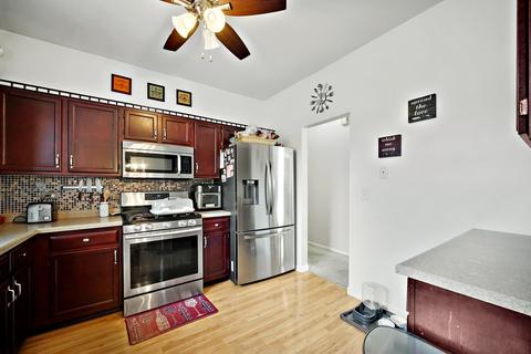 2113 Sanborn Cir, Plainfield, IL 60586 photo 8
