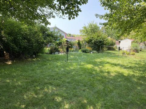 1409 Chadwick Dr, Normal, IL 61761 photo 3