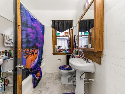 6734 S Artesian Ave, Chicago, IL 60629 photo 9