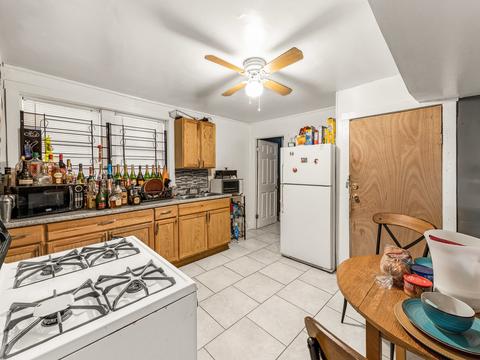 6734 S Artesian Ave, Chicago, IL 60629 photo 11