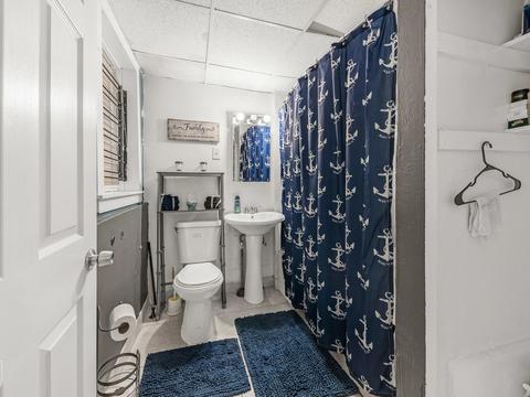 6734 S Artesian Ave, Chicago, IL 60629 photo 8