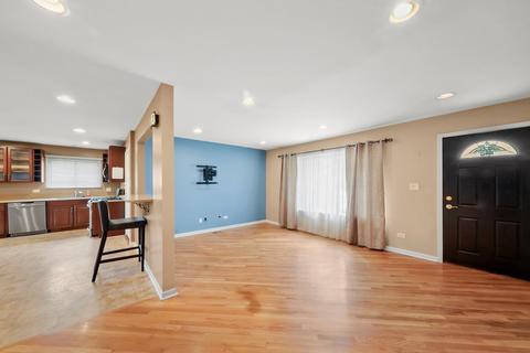 345 Wheeling Ave, Wheeling, IL 60090 photo 6