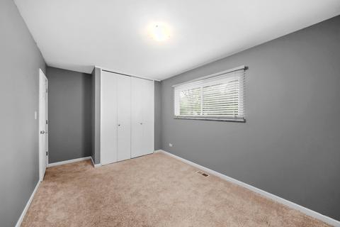 345 Wheeling Ave, Wheeling, IL 60090 photo 18