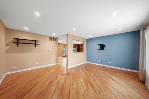 345 Wheeling Ave, Wheeling, IL 60090 photo 4