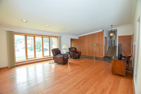 5436 Bohlander Ave, Berkeley, IL 60163 photo 9