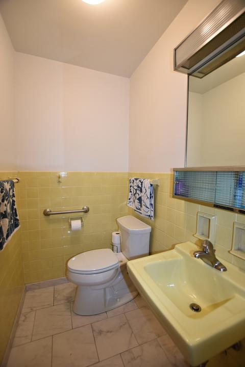 5436 Bohlander Ave, Berkeley, IL 60163 photo 17