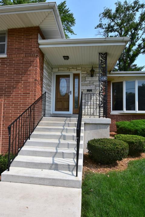 5436 Bohlander Ave, Berkeley, IL 60163 photo 3