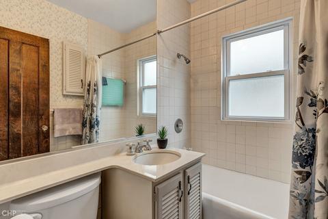 2112 Forestview Rd, Evanston, IL 60201 photo 14