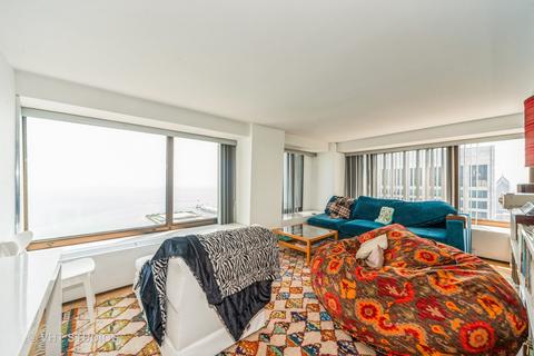 175 E Delaware Pl #7108, Chicago, IL 60611 photo 12