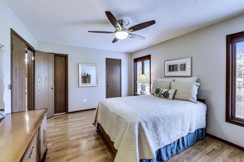 2211 Stirrup Ln, Wheaton, IL 60189 photo 15