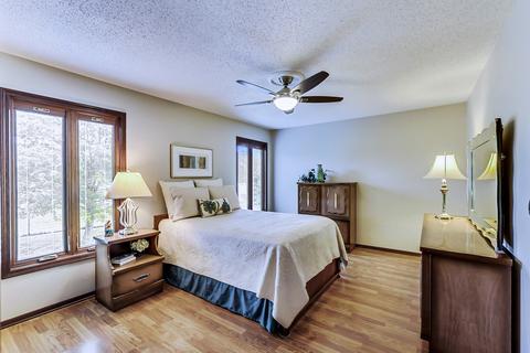 2211 Stirrup Ln, Wheaton, IL 60189 photo 14