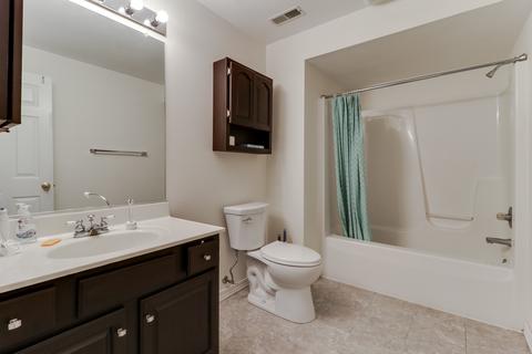4 Honeysuckle Ct, Bloomington, IL 61704 photo 38