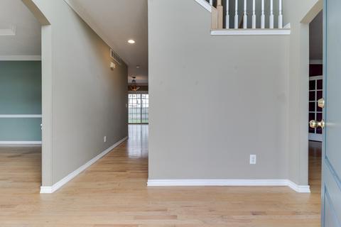 4 Honeysuckle Ct, Bloomington, IL 61704 photo 3