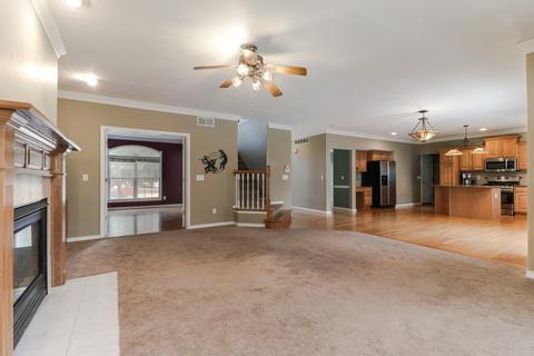 4 Honeysuckle Ct, Bloomington, IL 61704 photo 8