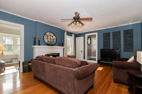 1227 E Washington St, Bloomington, IL 61701 photo 2