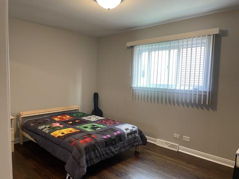 9458 Hamlin Ave, Des Plaines, IL 60016 photo 9