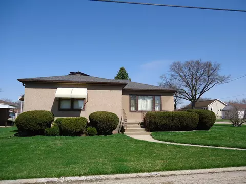 803 10th St, Peru, IL 61354 photo 16