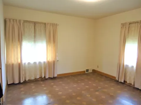 803 10th St, Peru, IL 61354 photo 6