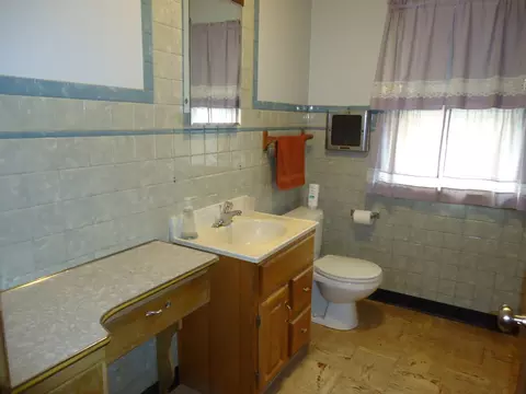 803 10th St, Peru, IL 61354 photo 8