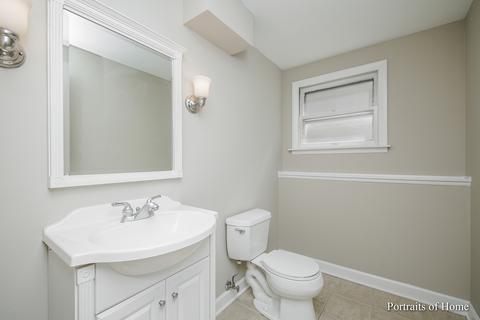 1018 Elm St, Wheaton, IL 60189 photo 8