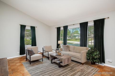 1018 Elm St, Wheaton, IL 60189 photo 3
