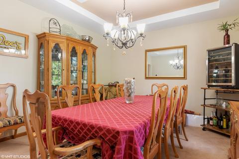 929 Angle Tarn, West Dundee, IL 60118 photo 2