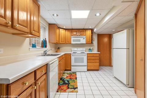 929 Angle Tarn, West Dundee, IL 60118 photo 18