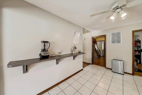 8530 Meade Ave, Burbank, IL 60459 photo 6