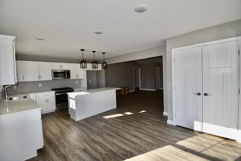 509 Raef Rd, Downs, IL 61736 photo 8