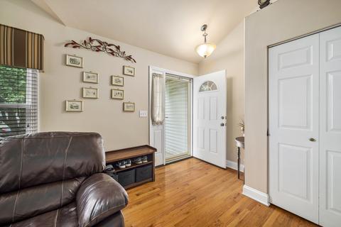 2015 Primrose Dr, Plainfield, IL 60586 photo 4