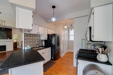 17 Broadway Pl, Normal, IL 61761 photo 9