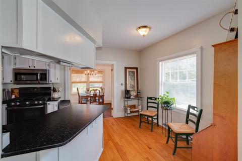 17 Broadway Pl, Normal, IL 61761 photo 8