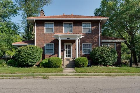 17 Broadway Pl, Normal, IL 61761 photo 1