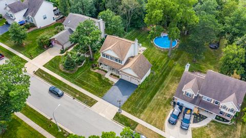 40 Chestnut Ct, Elgin, IL 60120 photo 32