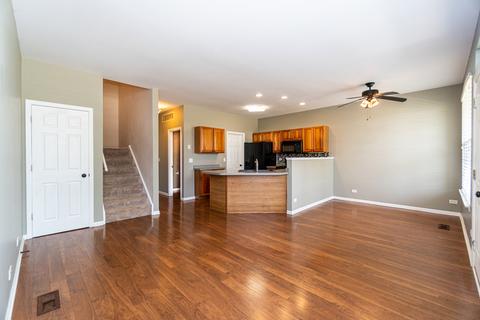 586 Bridle Ct, Lakemoor, IL 60051 photo 5