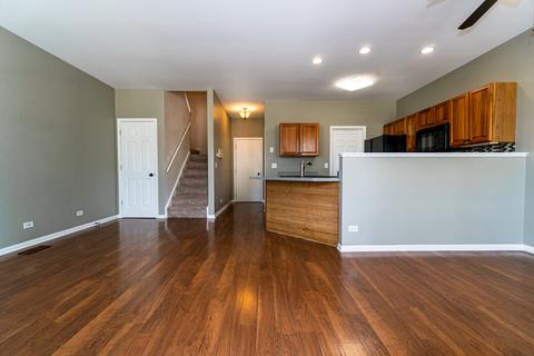 586 Bridle Ct, Lakemoor, IL 60051 photo 3