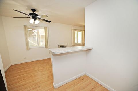 2406 Algonquin Rd #4, Rolling Meadows, IL 60008 photo 7