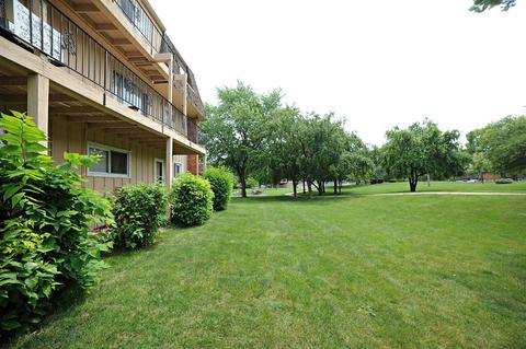 2406 Algonquin Rd #4, Rolling Meadows, IL 60008 photo 18