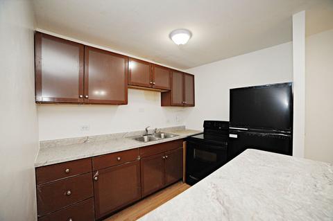 2406 Algonquin Rd #4, Rolling Meadows, IL 60008 photo 9