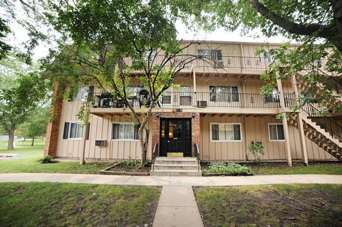 2406 Algonquin Rd #4, Rolling Meadows, IL 60008 photo 16