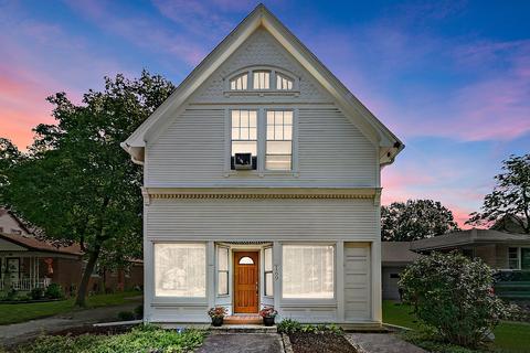 169 Barrypoint Rd, Riverside, IL 60546 photo 1