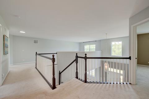 687 Biltmore Dr, Bartlett, IL 60103 photo 27