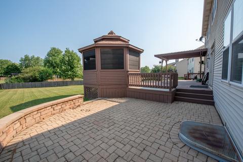 687 Biltmore Dr, Bartlett, IL 60103 photo 56
