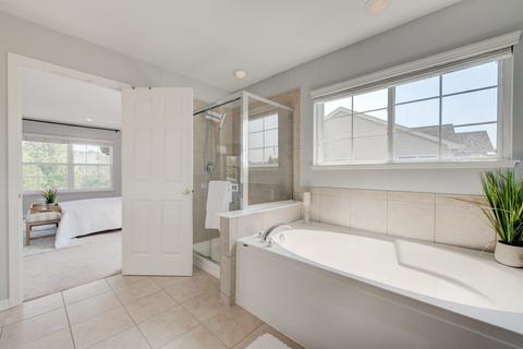 687 Biltmore Dr, Bartlett, IL 60103 photo 38