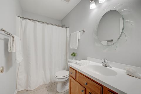 687 Biltmore Dr, Bartlett, IL 60103 photo 43