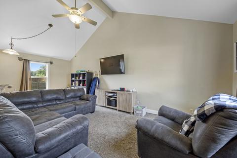 1513 Skylark Ln, Plainfield, IL 60586 photo 3