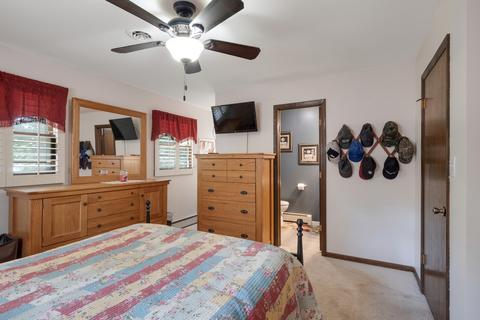 710 S Emerald Dr S, Mchenry, IL 60051 photo 9