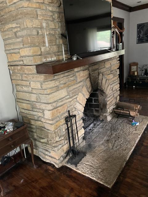 7 S Worth Ave, Elgin, IL 60123 photo 2