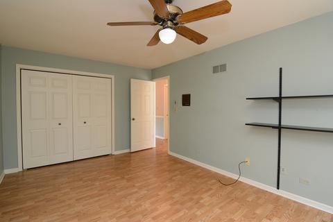 1855 Golf View Dr, Bartlett, IL 60103 photo 14